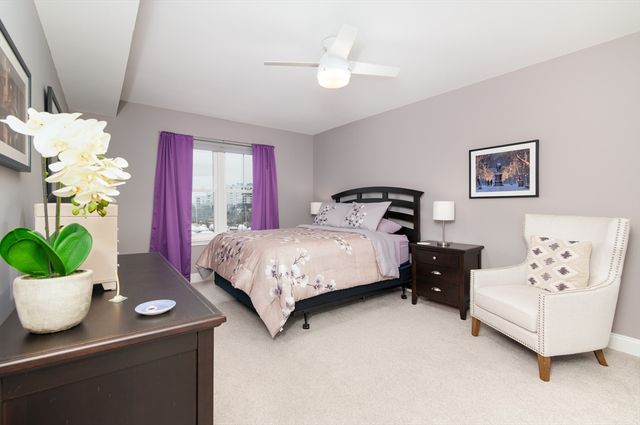 10 Seaport Dr. 2505, Quincy, MA 02171