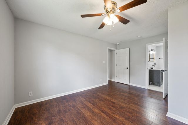 818 Shelton Cir, S, Clarksville, TN 37042