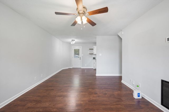 818 Shelton Cir, S, Clarksville, TN 37042