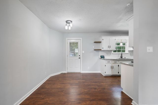818 Shelton Cir, S, Clarksville, TN 37042