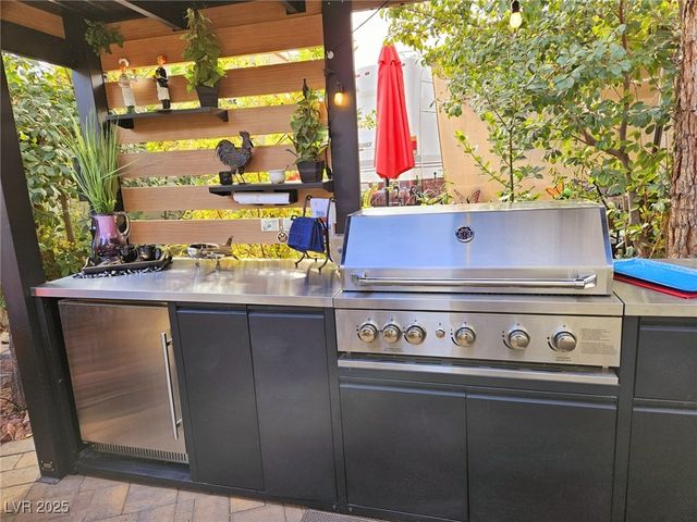 8175 Arville Street 271, Las Vegas, NV 89139