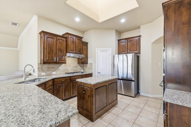 104 Traveller Street, Hickory Creek, TX 75065