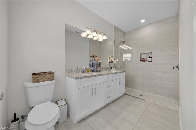 405 NW 10th ST, Cape Coral, FL 33993