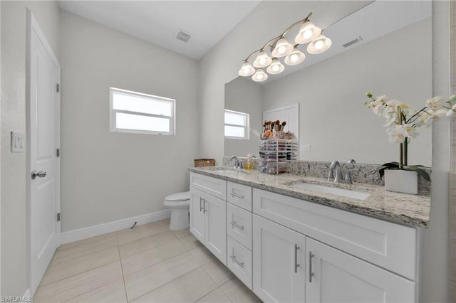 405 NW 10th ST, Cape Coral, FL 33993