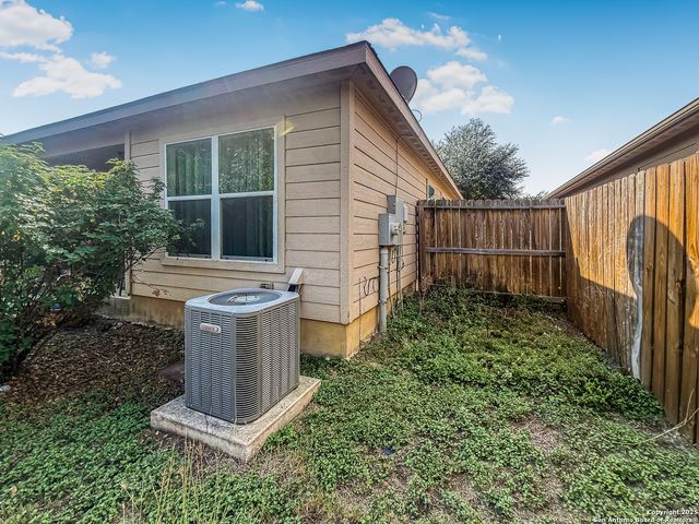 6223 Still Meadow, San Antonio, TX 78222