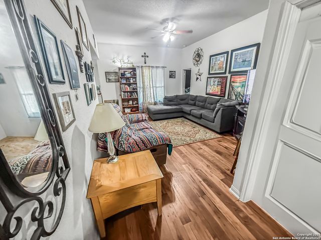 6223 Still Meadow, San Antonio, TX 78222