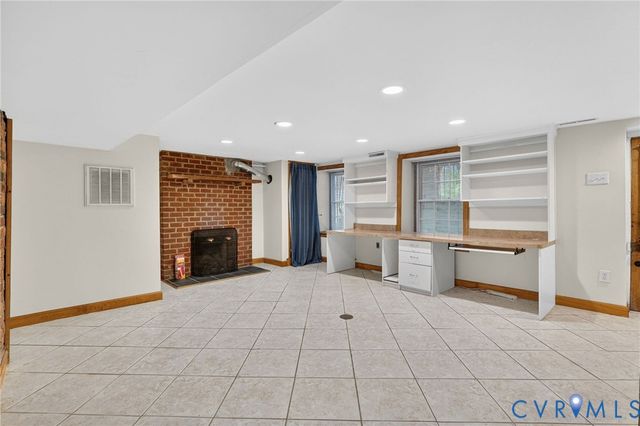2513 E Grace St, Richmond, VA 23223