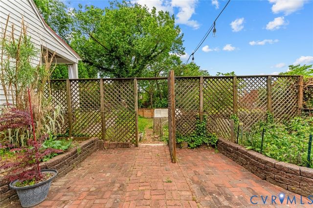 2513 E Grace St, Richmond, VA 23223
