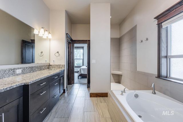 8077 Star Pass Ridge, Nampa, ID 83686