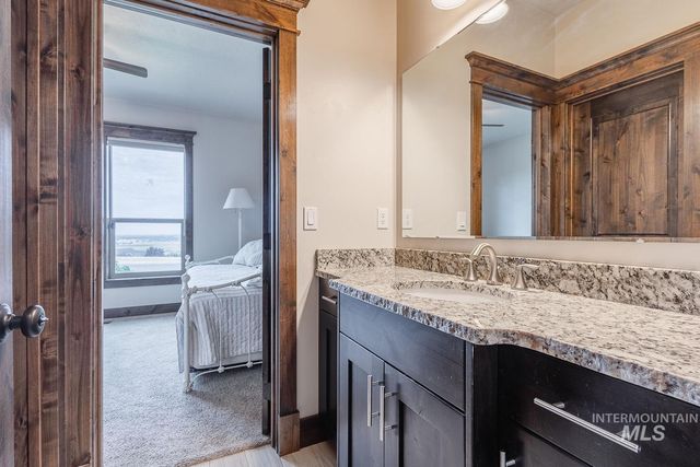 8077 Star Pass Ridge, Nampa, ID 83686