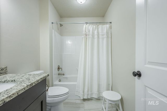 8077 Star Pass Ridge, Nampa, ID 83686