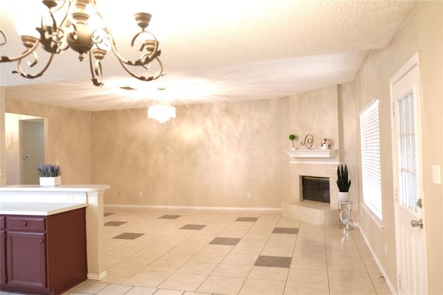 3721 Fleetwood Drive, Fort Worth, TX 76123