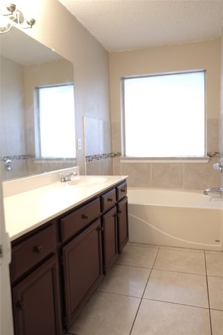 3721 Fleetwood Drive, Fort Worth, TX 76123