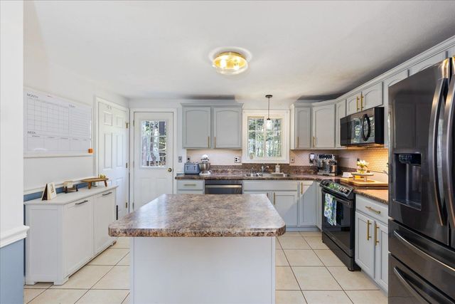 12 Pasture Road, Swanzey, NH 03431
