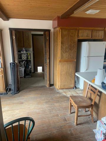 26020 Oakflat Drive, Tehachapi, CA 93561