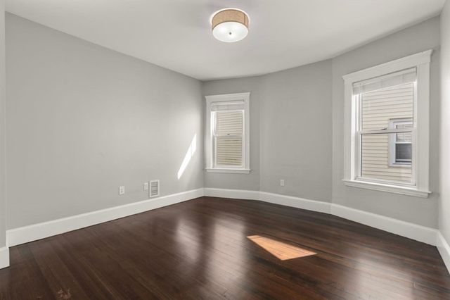 101 Draper St 2, Boston, MA 02122