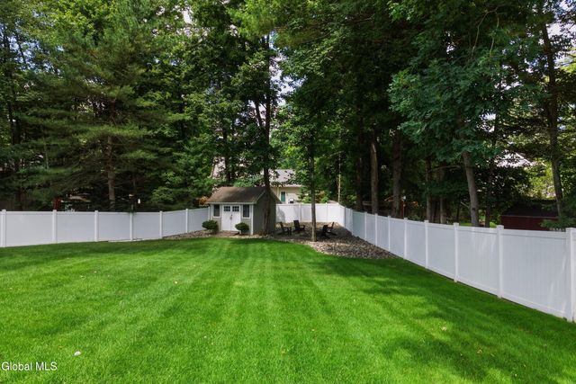 21 Heather Drive, Wilton, NY 12831