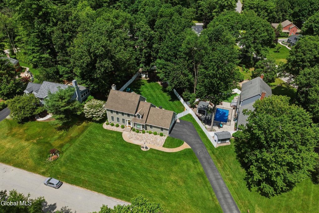 21 Heather Drive, Wilton, NY 12831
