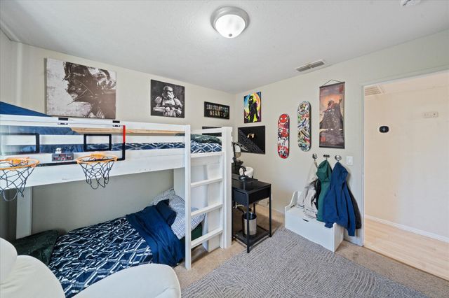 1750 Hawthorne Court, Redding, CA 96002