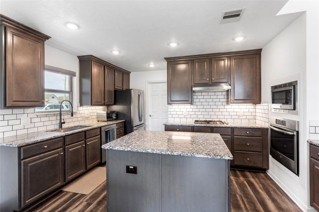 1917 Amado Lane, League City, TX 77573