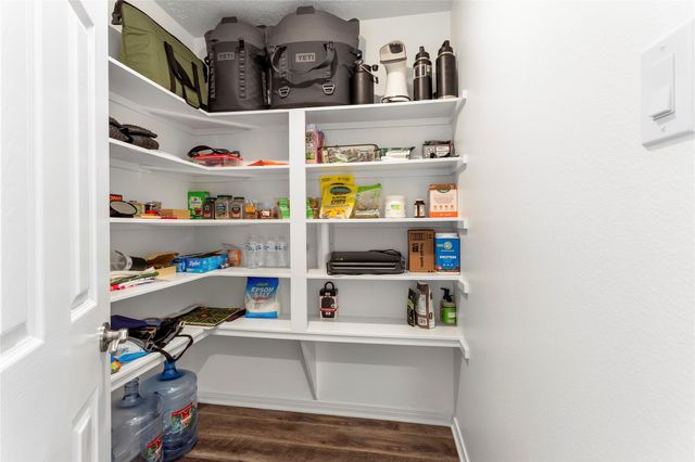 1917 Amado Lane, League City, TX 77573