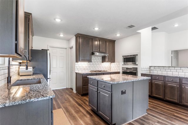 1917 Amado Lane, League City, TX 77573