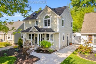 3825 Elmhurst Avenue, Royal Oak, MI 48073