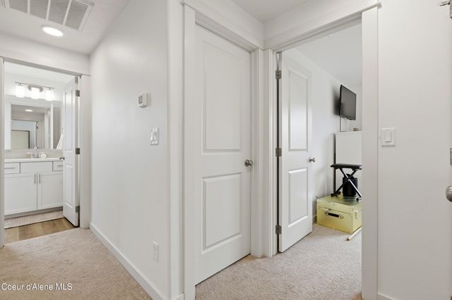 650 Ripatti Way, Hayden, ID 83835