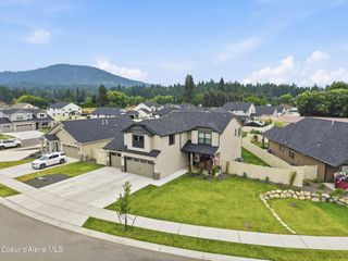 650 Ripatti Way, Hayden, ID 83835