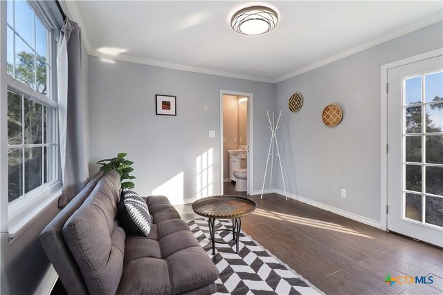 901 Thurman Road, San Marcos, TX 78666