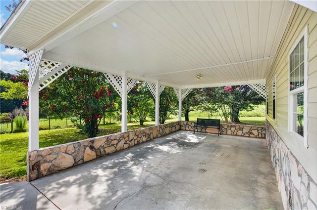 4217 Lake Ridge Court, Ramseur, NC 27316
