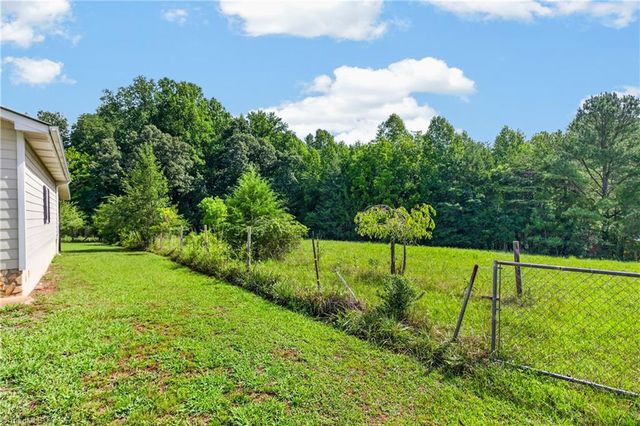 4217 Lake Ridge Court, Ramseur, NC 27316