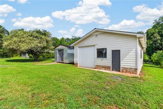 4217 Lake Ridge Court, Ramseur, NC 27316