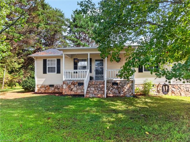 4217 Lake Ridge Court, Ramseur, NC 27316