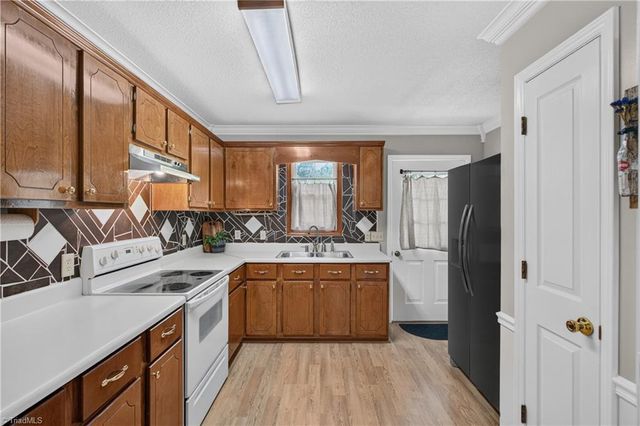 4217 Lake Ridge Court, Ramseur, NC 27316