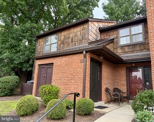 30 HOPKINSON CT #164, Chesterbrook, PA 19087