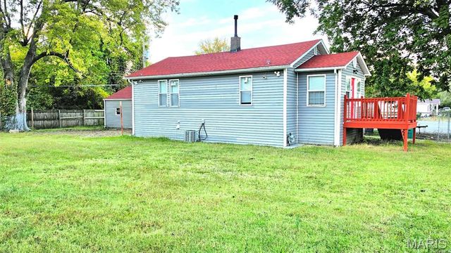 749 N 71st Street, East St Louis, IL 62203