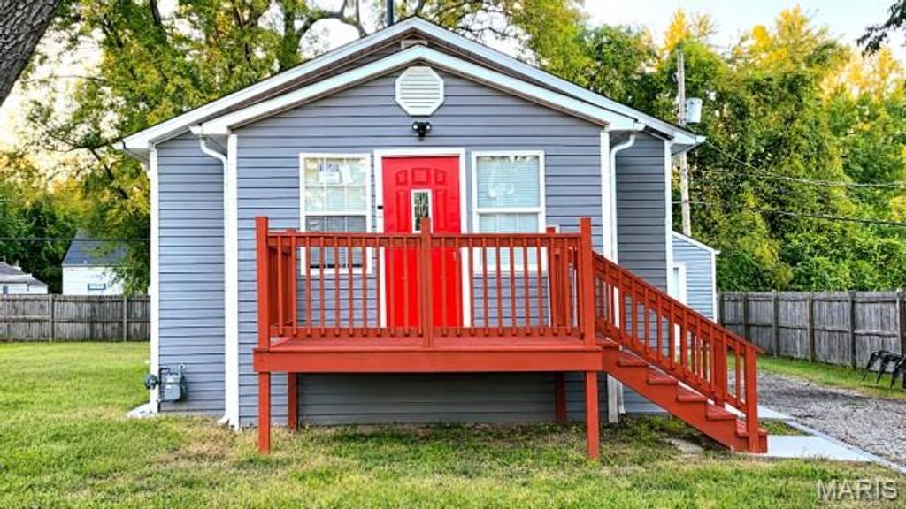 749 N 71st Street, East St Louis, IL 62203