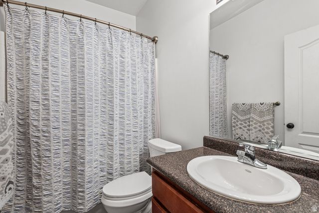 6262 W IMPERIAL OAK DR, West Jordan, UT 84081