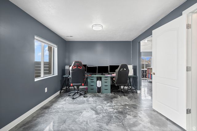 6262 W IMPERIAL OAK DR, West Jordan, UT 84081