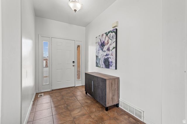 6262 W IMPERIAL OAK DR, West Jordan, UT 84081