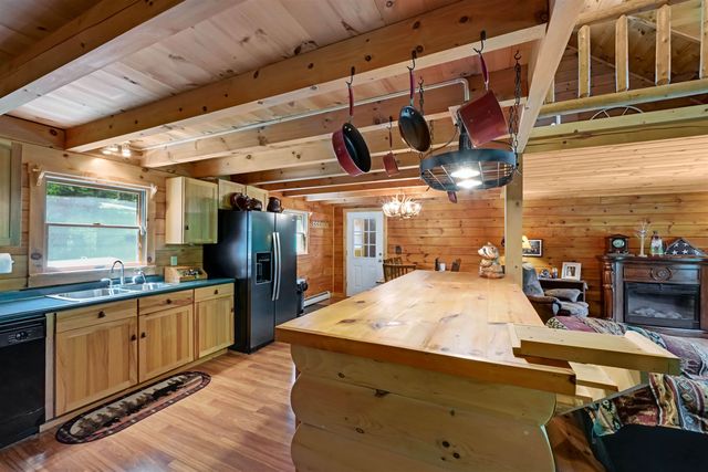 18 Chamberlin Hill, Richmond, VT 05477