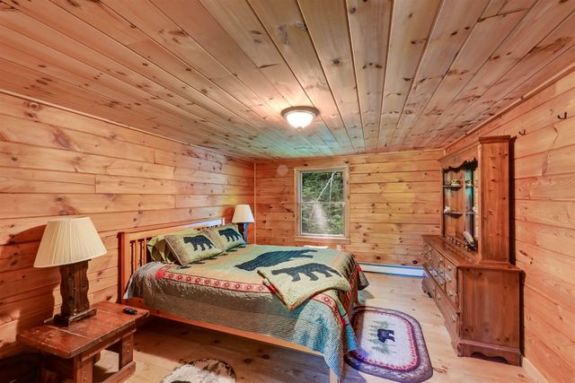 18 Chamberlin Hill, Richmond, VT 05477