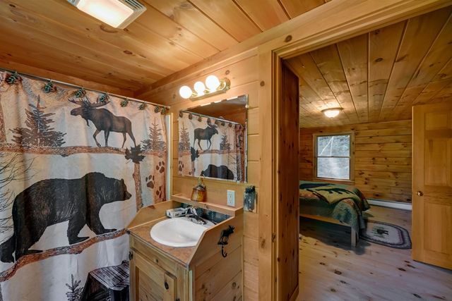18 Chamberlin Hill, Richmond, VT 05477