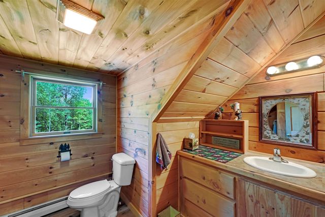 18 Chamberlin Hill, Richmond, VT 05477