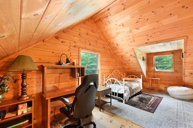 18 Chamberlin Hill, Richmond, VT 05477