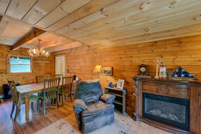 18 Chamberlin Hill, Richmond, VT 05477