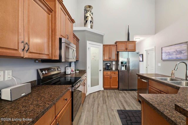 4105 Nicholas Roy Ct, Prospect, KY 40059