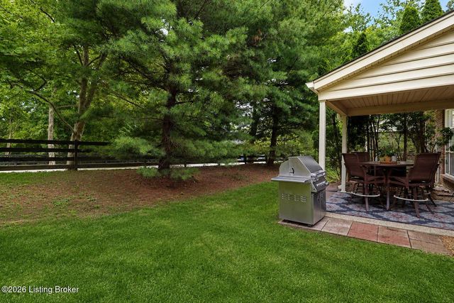 4105 Nicholas Roy Ct, Prospect, KY 40059