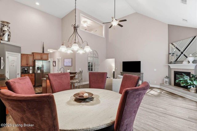 4105 Nicholas Roy Ct, Prospect, KY 40059